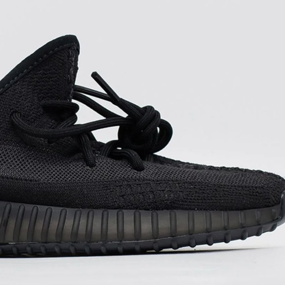 Yeezy Boost 350 V2 - Onyx Originals - SIZE 6 - Picture 1 of 8